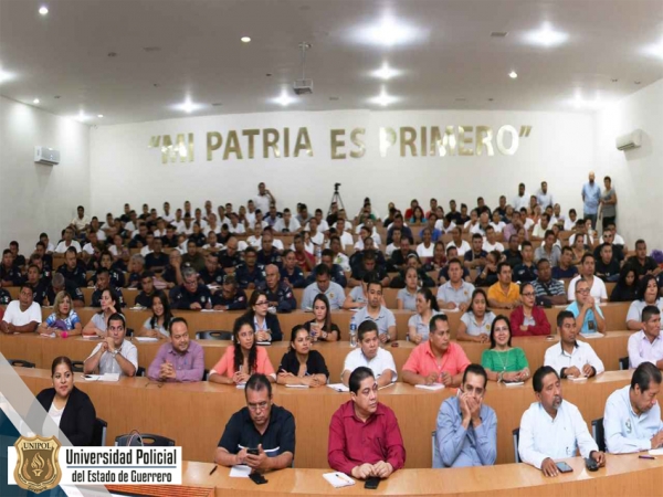 CONFERENCIA DENOMINADA “EL SISTEMA DE JUSTICIA PENAL, ANTECEDENTES HISTÓRICOS Y PERSPECTIVAS” LLEVADA A CABO EN LA UNIPOL.