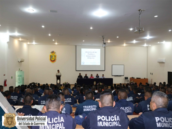 Taller y Conferencia llevado a cabo en el Auditorio de la Universidad Policial, por ponentes de la Comisión Nacional de los Derechos Humanos.